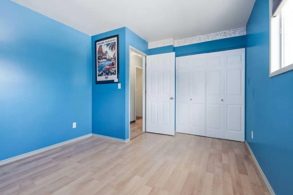 15 Oliver Street Red Deer AB T4P 1V9