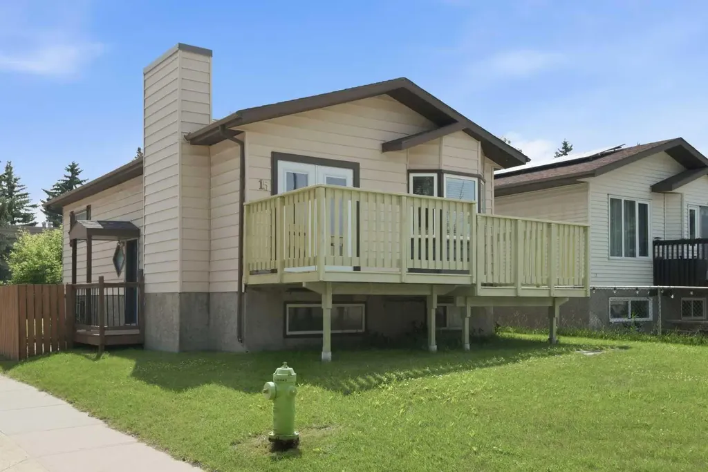 15 Oliver Street Red Deer AB T4P 1V9