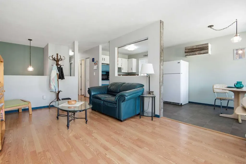15 Oliver Street Red Deer AB T4P 1V9