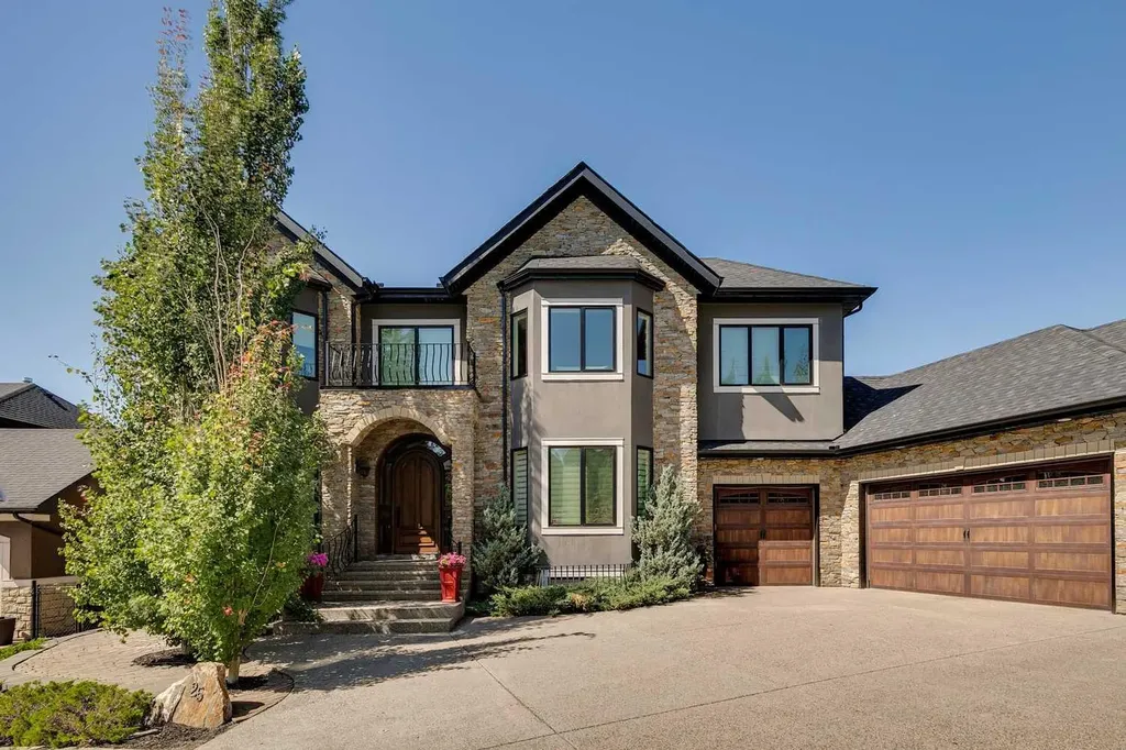 25 Aspenshire Close SW Calgary AB T3H 0R2