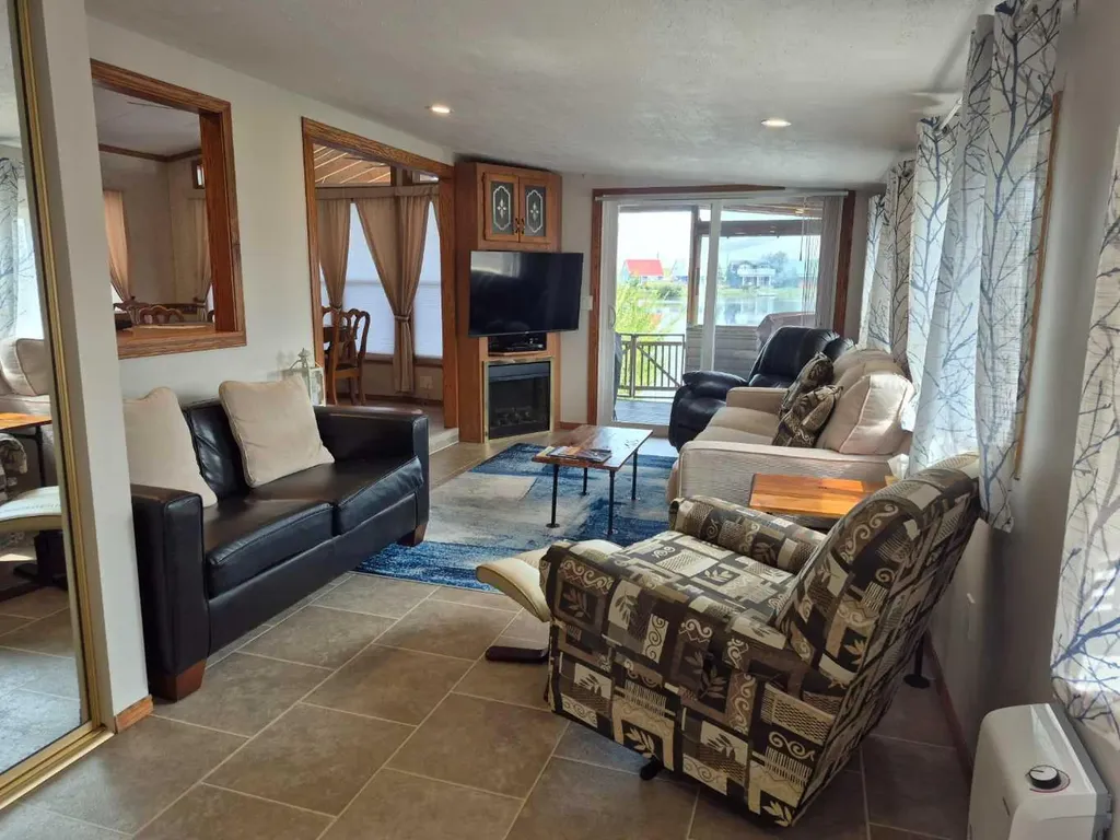 30 Mount Vista Drive Cardston AB T0K 1E0