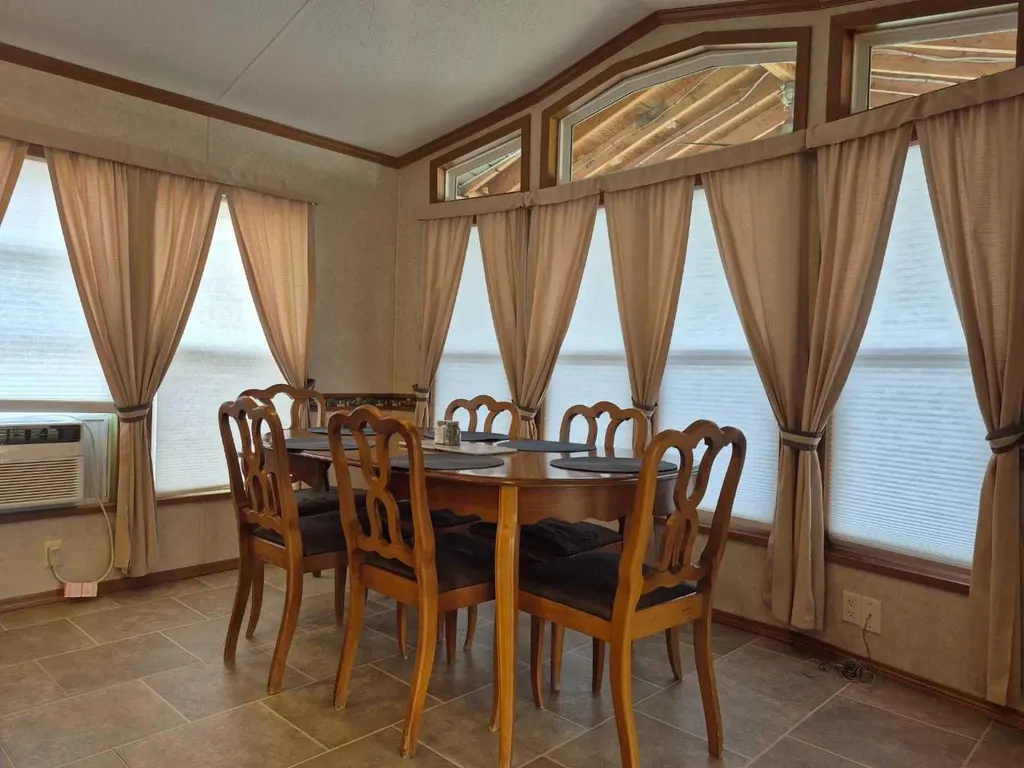 30 Mount Vista Drive Cardston AB T0K 1E0