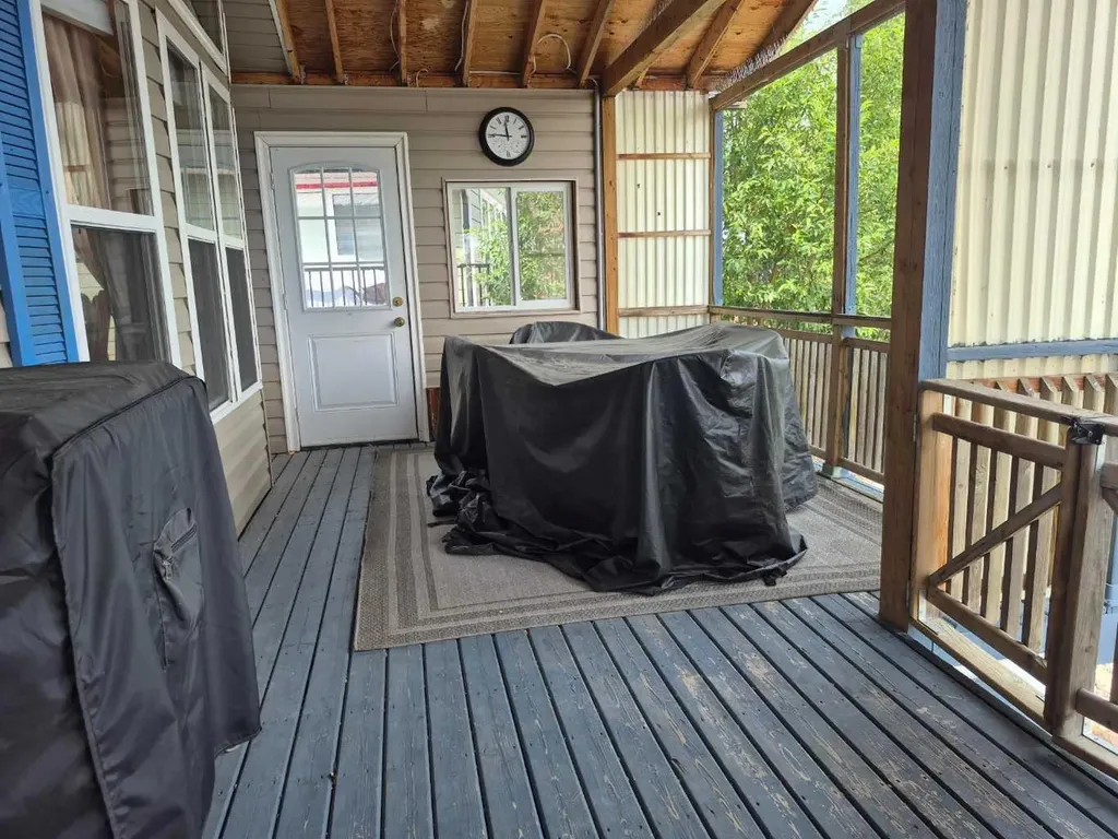 30 Mount Vista Drive Cardston AB T0K 1E0