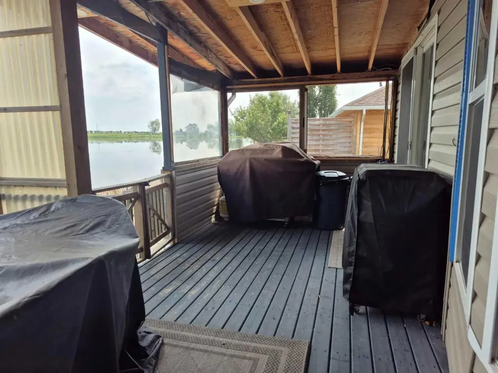 30 Mount Vista Drive Cardston AB T0K 1E0