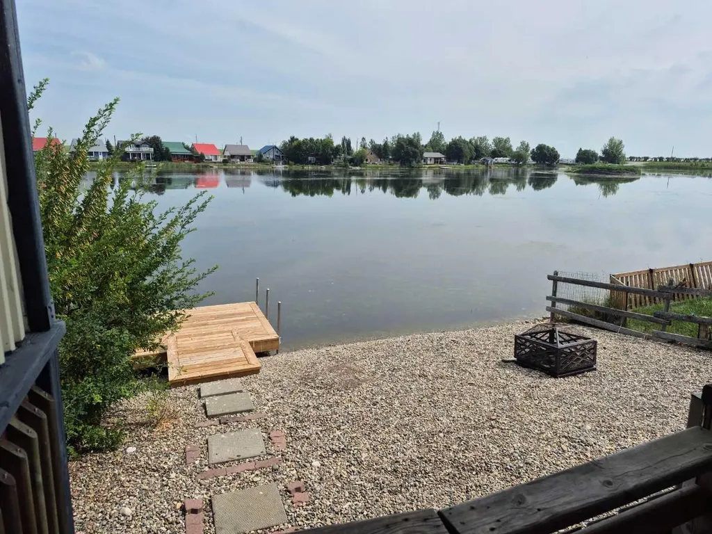 30 Mount Vista Drive Cardston AB T0K 1E0