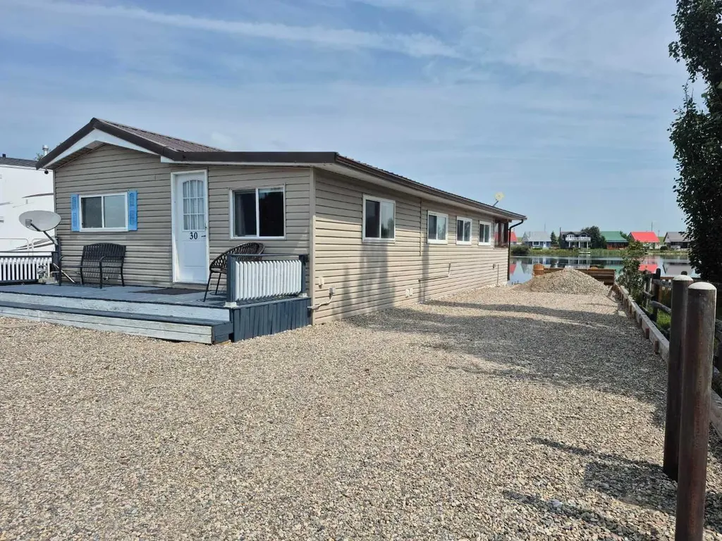 30 Mount Vista Drive Cardston AB T0K 1E0