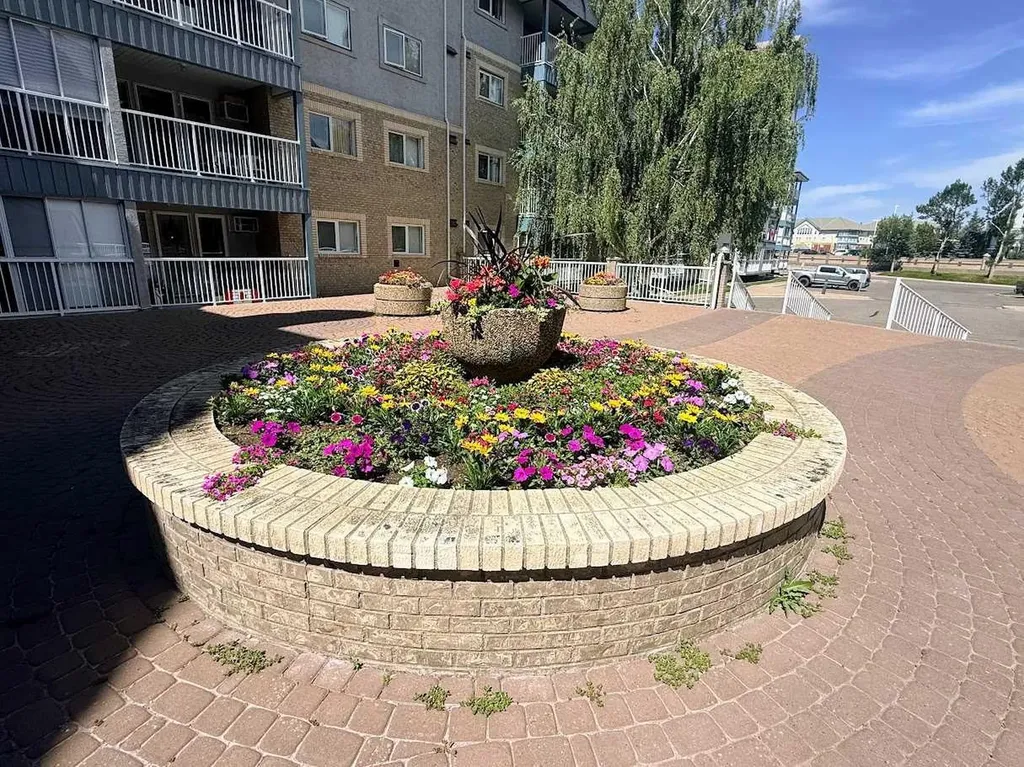 75 1 Avenue S Lethbridge AB T1J 4R2