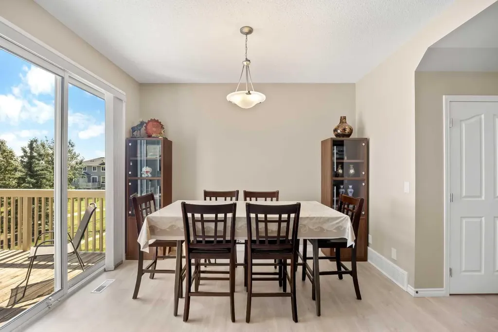 32 Panatella Common NW Calgary AB T3K 0T5