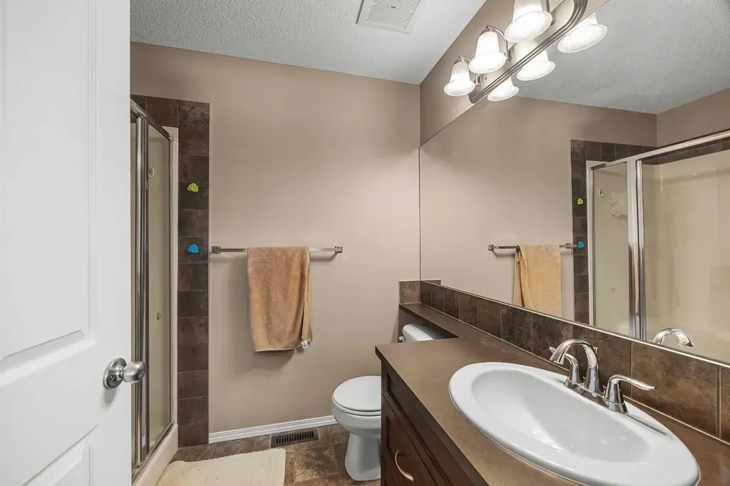 32 Panatella Common NW Calgary AB T3K 0T5