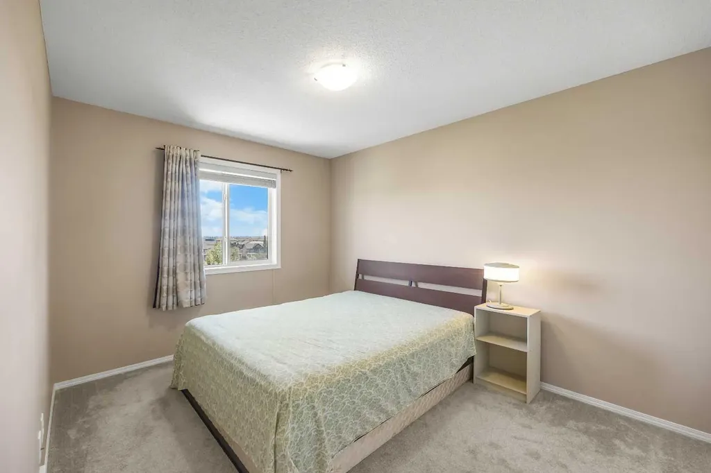 32 Panatella Common NW Calgary AB T3K 0T5