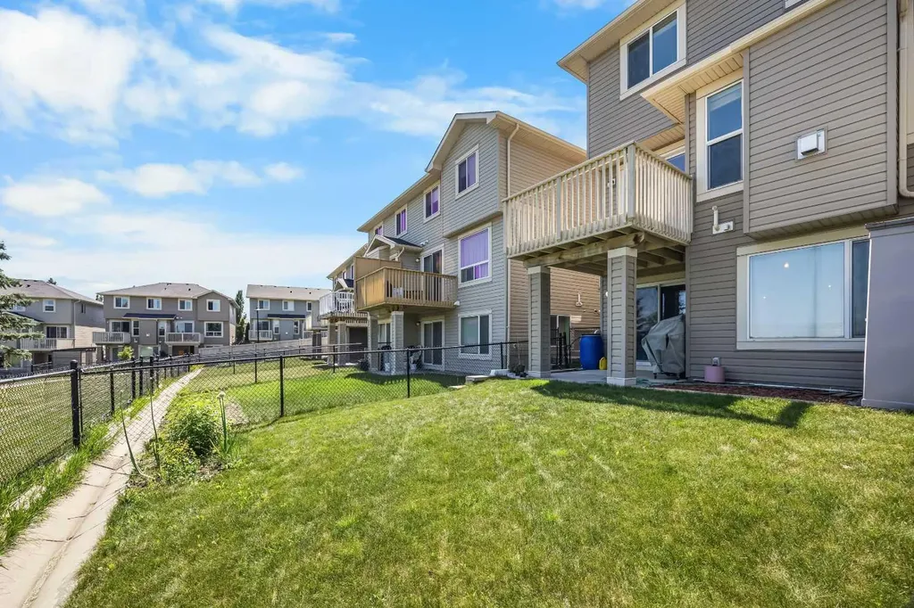 32 Panatella Common NW Calgary AB T3K 0T5