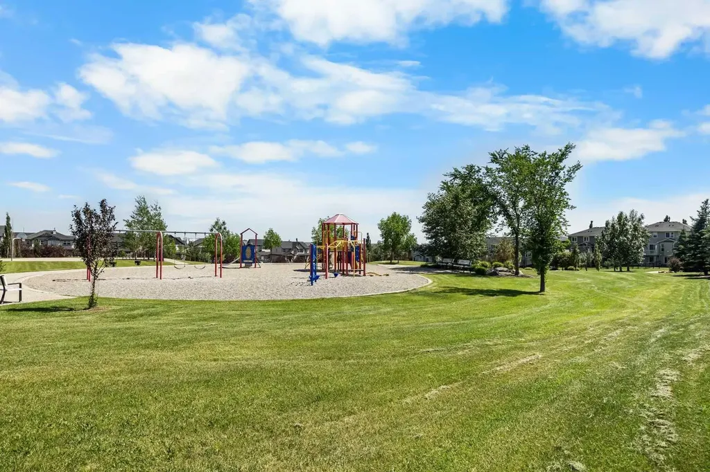 32 Panatella Common NW Calgary AB T3K 0T5