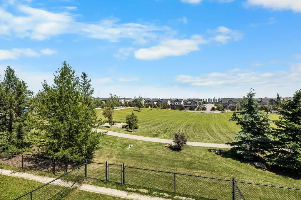 32 Panatella Common NW Calgary AB T3K 0T5