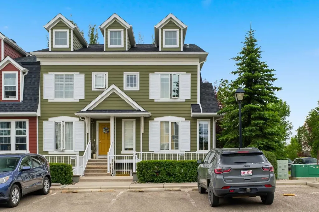 550 Mckenzie Towne Close SE Calgary AB T2Z 1A8