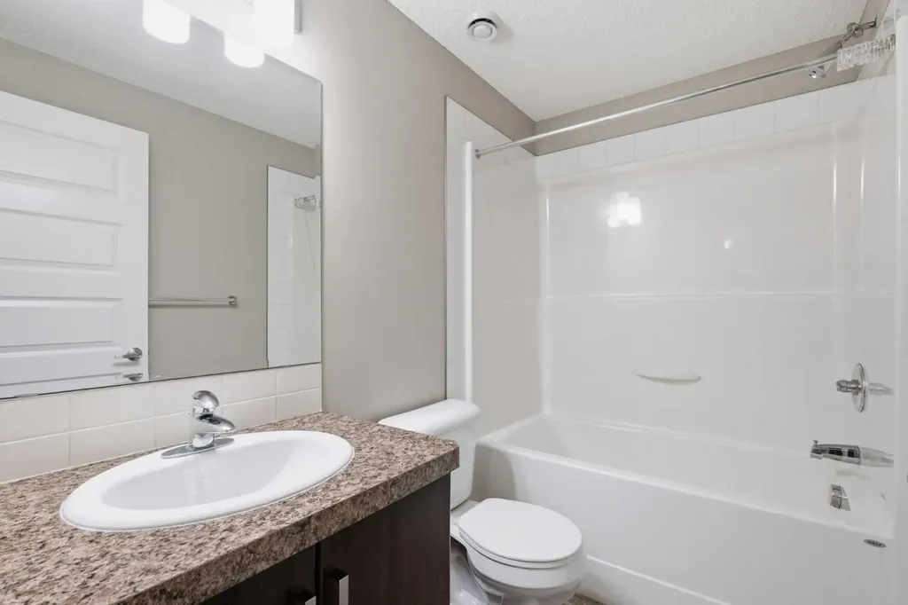 550 Mckenzie Towne Close SE Calgary AB T2Z 1A8
