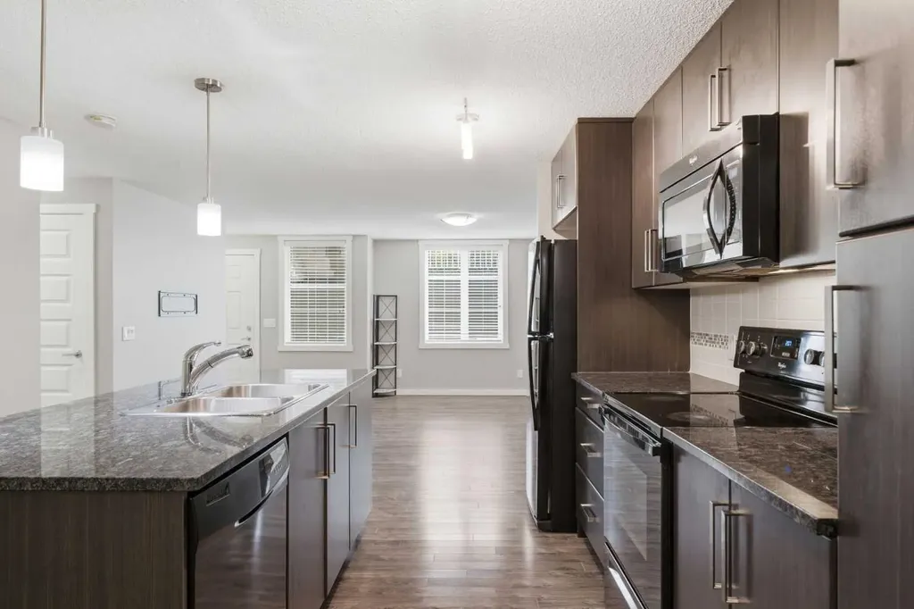 550 Mckenzie Towne Close SE Calgary AB T2Z 1A8