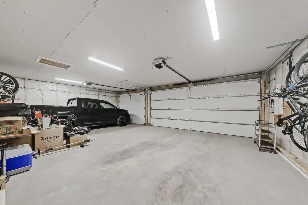 159 Rosery Drive NW Calgary AB T2K 1L8