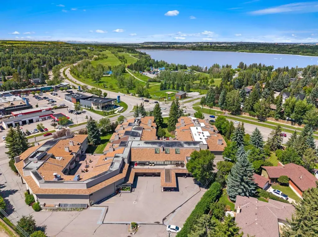 2425 90 Avenue SW Calgary AB T2V4X8