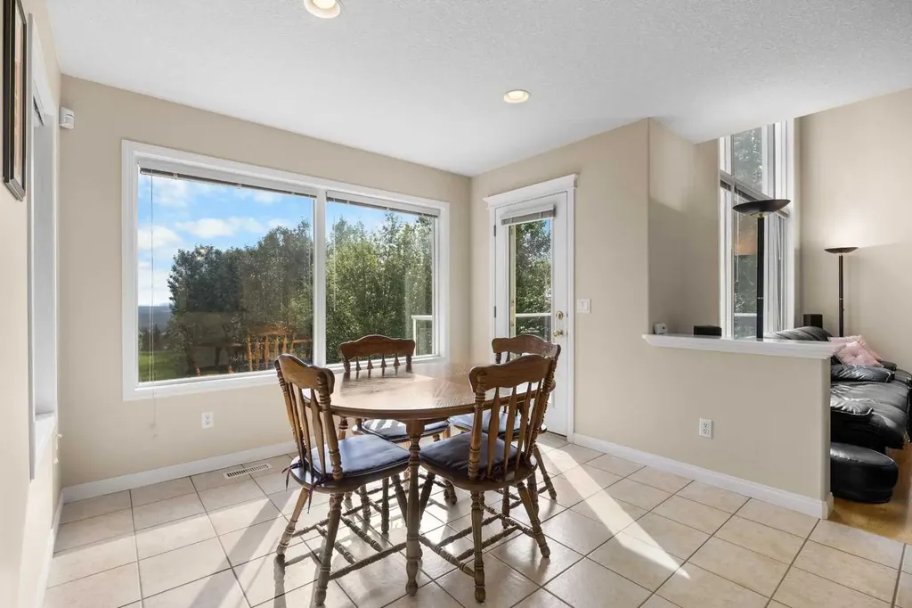 10413 Hamptons Boulevard NW Calgary AB T3A 6A3