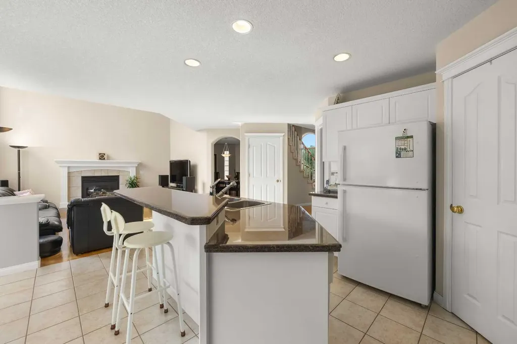 10413 Hamptons Boulevard NW Calgary AB T3A 6A3