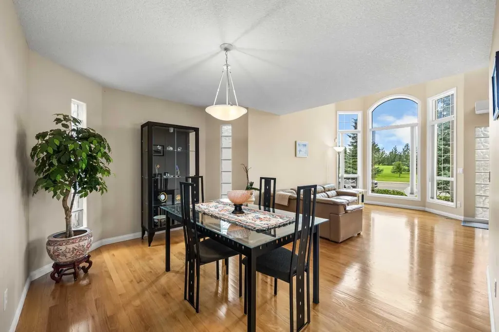 10413 Hamptons Boulevard NW Calgary AB T3A 6A3