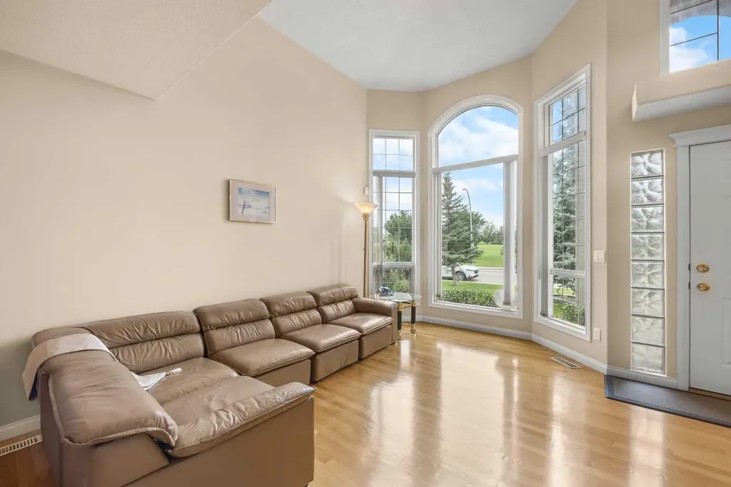 10413 Hamptons Boulevard NW Calgary AB T3A 6A3