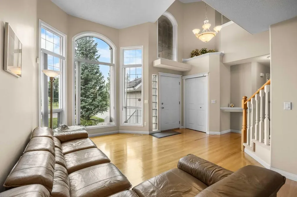 10413 Hamptons Boulevard NW Calgary AB T3A 6A3