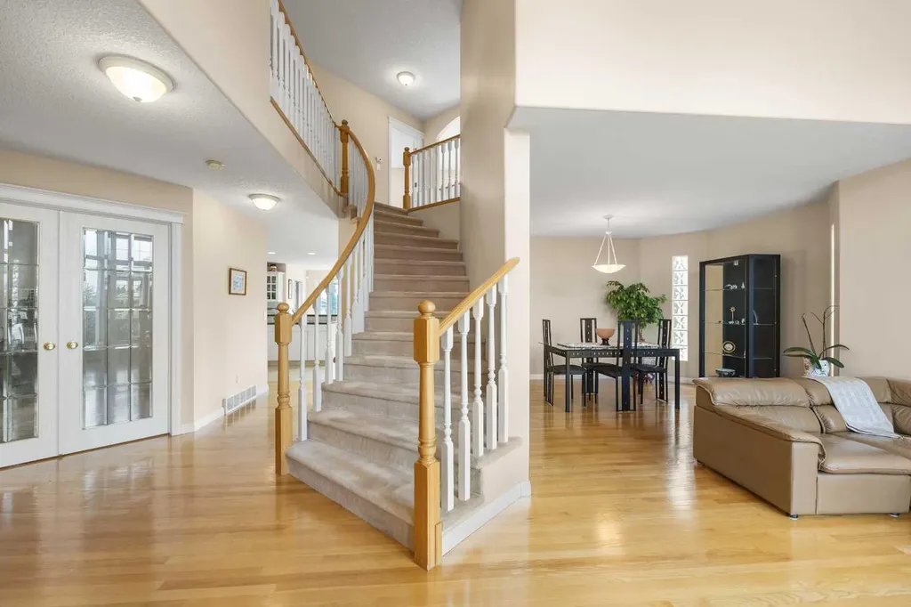 10413 Hamptons Boulevard NW Calgary AB T3A 6A3