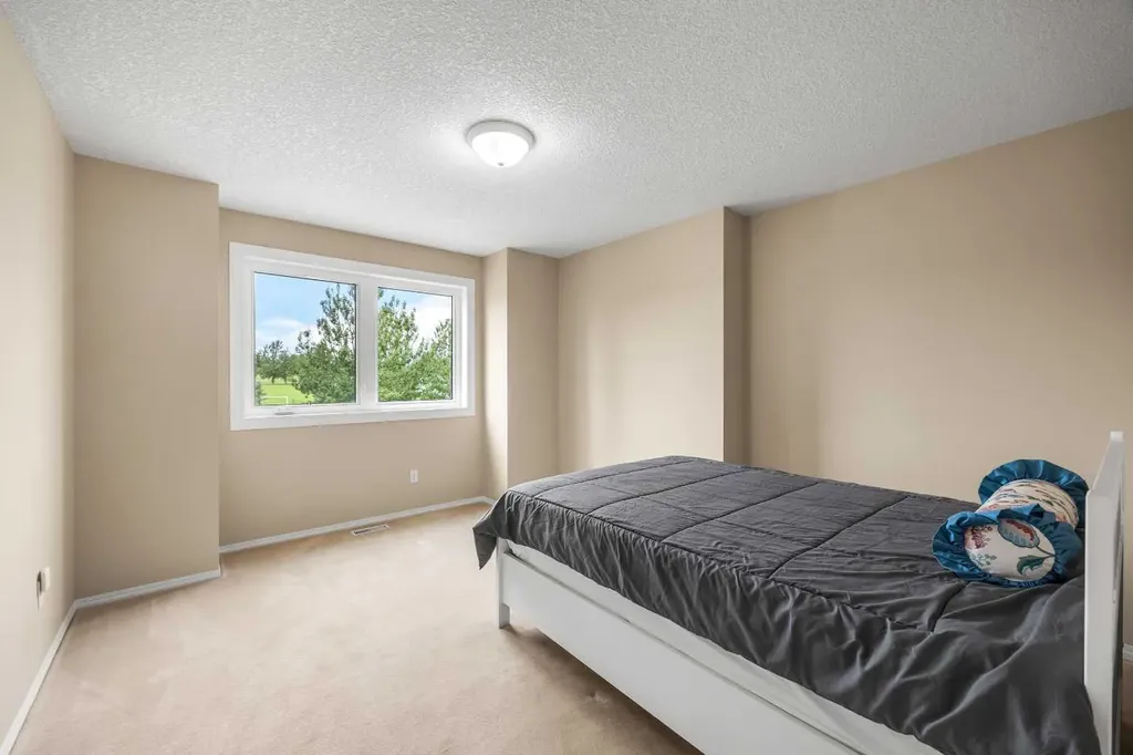 10413 Hamptons Boulevard NW Calgary AB T3A 6A3