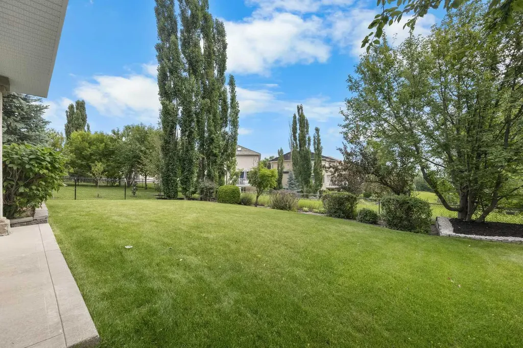 10413 Hamptons Boulevard NW Calgary AB T3A 6A3