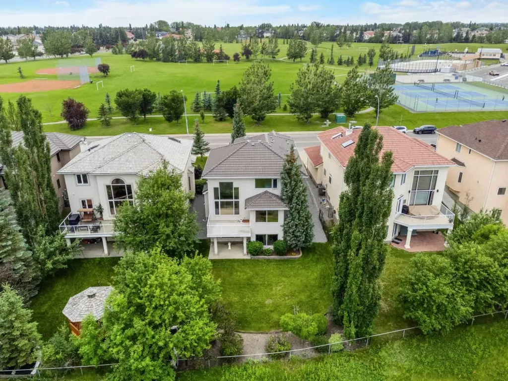 10413 Hamptons Boulevard NW Calgary AB T3A 6A3