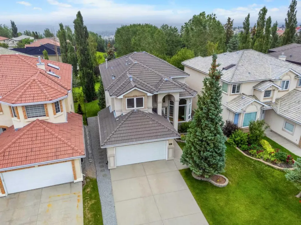 10413 Hamptons Boulevard NW Calgary AB T3A 6A3