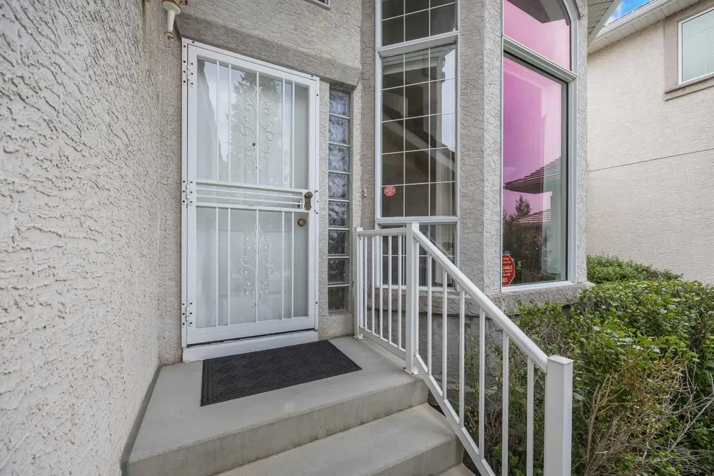 10413 Hamptons Boulevard NW Calgary AB T3A 6A3