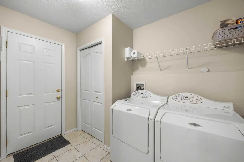 10413 Hamptons Boulevard NW Calgary AB T3A 6A3