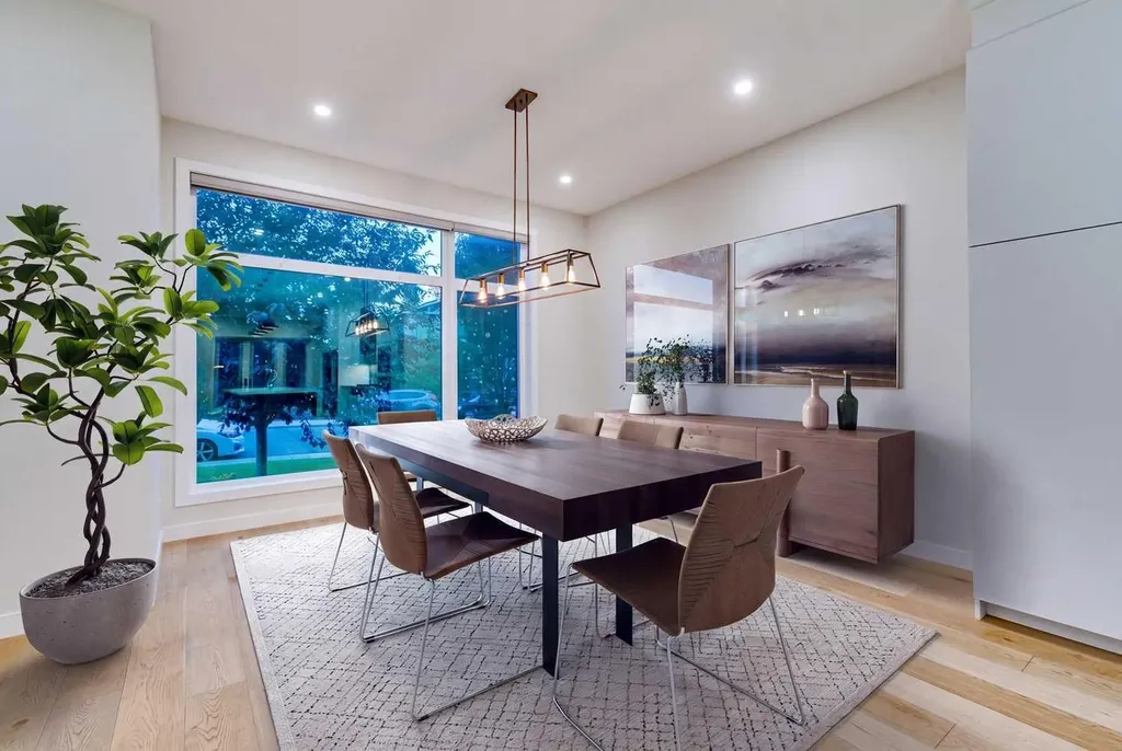 2039 44 Avenue SW Calgary AB T2T 2N9