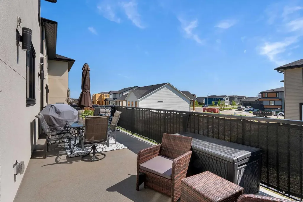 39 North Bridges Glen Langdon AB T0J 1X3