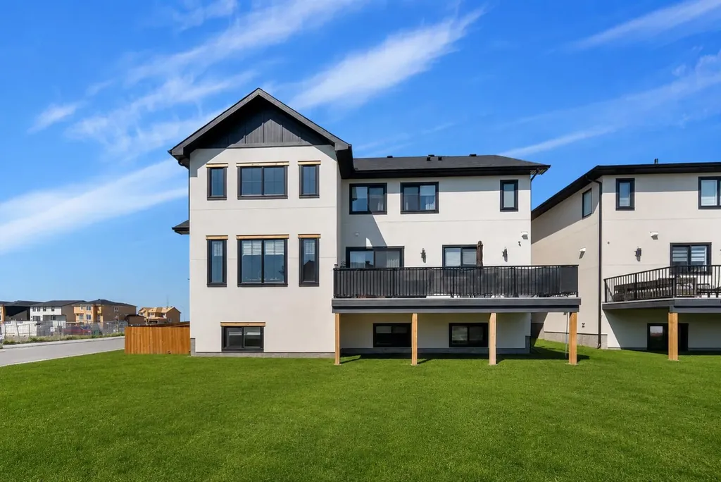 39 North Bridges Glen Langdon AB T0J 1X3