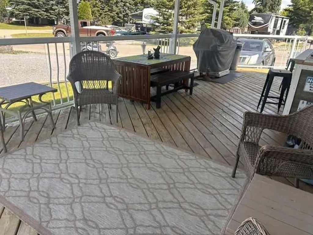62 2540 Twp 353 Rural Red Deer County AB T4G0K6