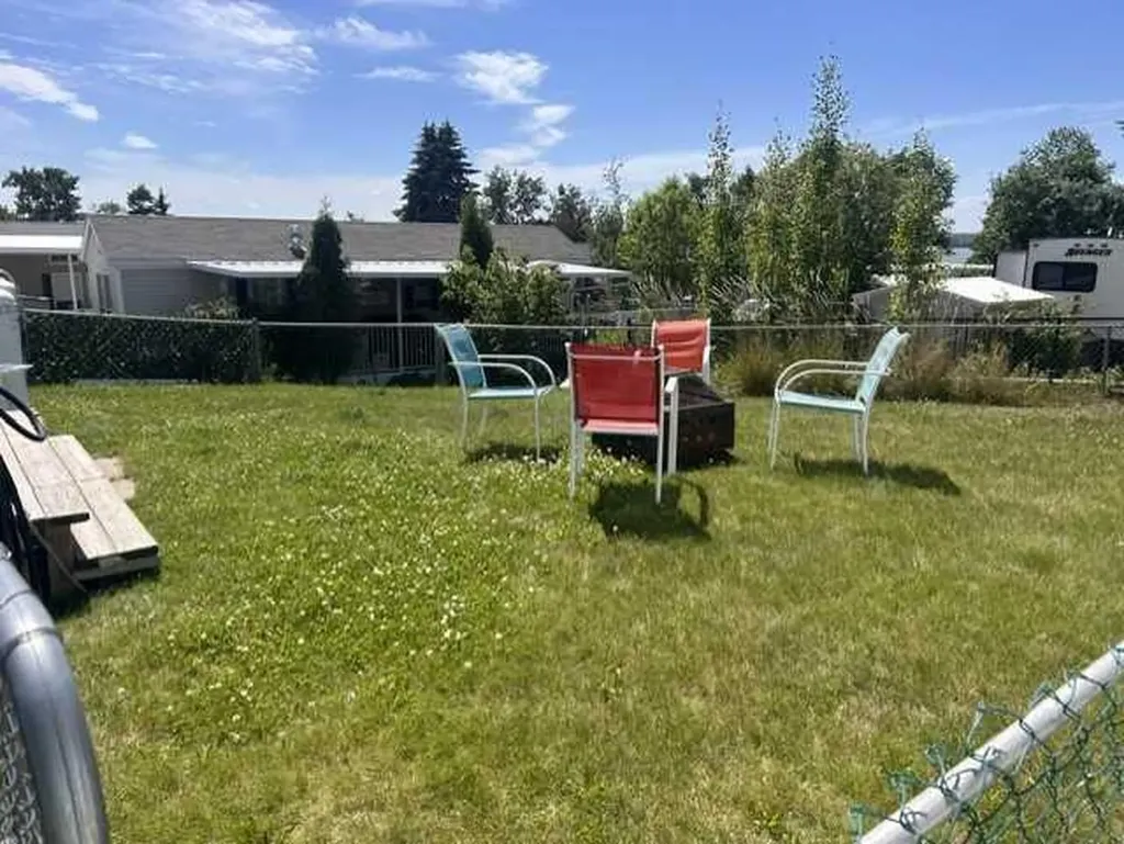 62 2540 Twp 353 Rural Red Deer County AB T4G0K6