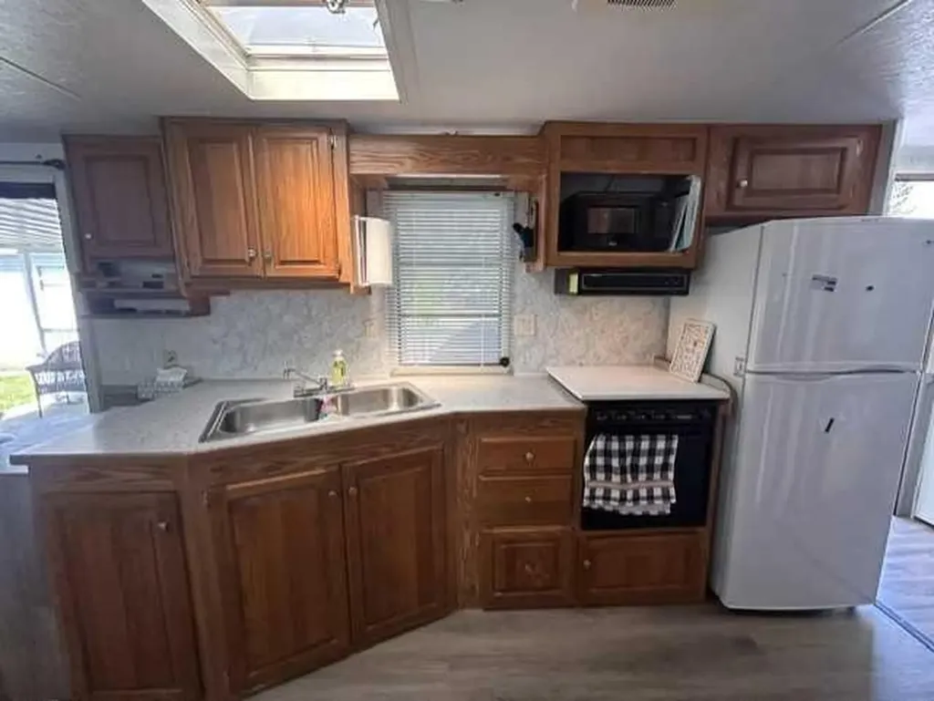 62 2540 Twp 353 Rural Red Deer County AB T4G0K6