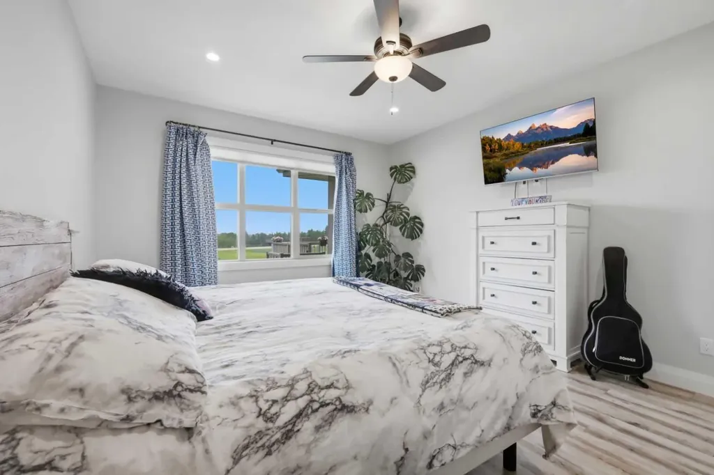 1 Meadow Close Lacombe AB T4L 0J1