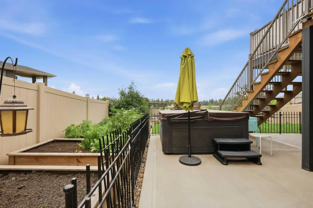 1 Meadow Close Lacombe AB T4L 0J1