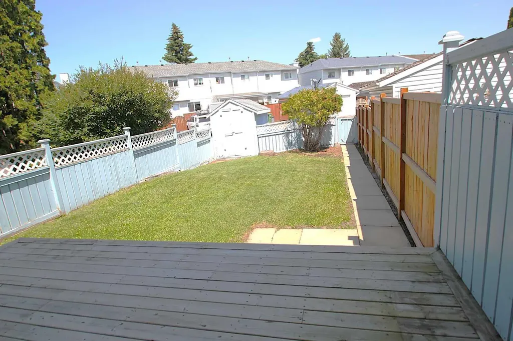 9 Greig Close Red Deer AB T4P 3L6