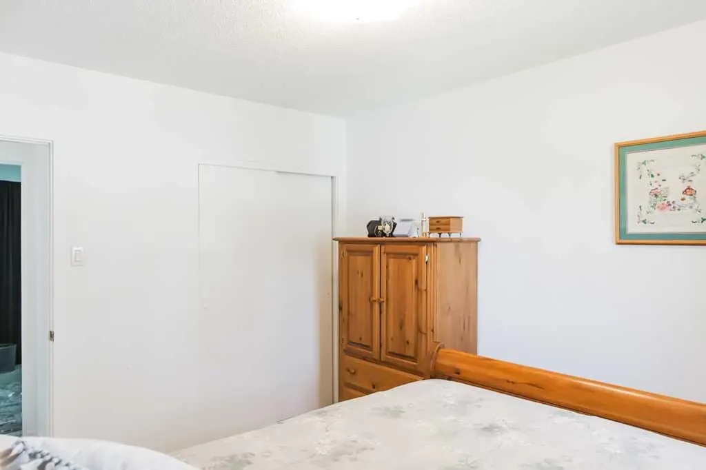 8803 98 Street Grande Prairie AB T8v2C9