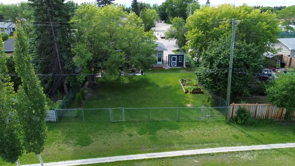8803 98 Street Grande Prairie AB T8v2C9