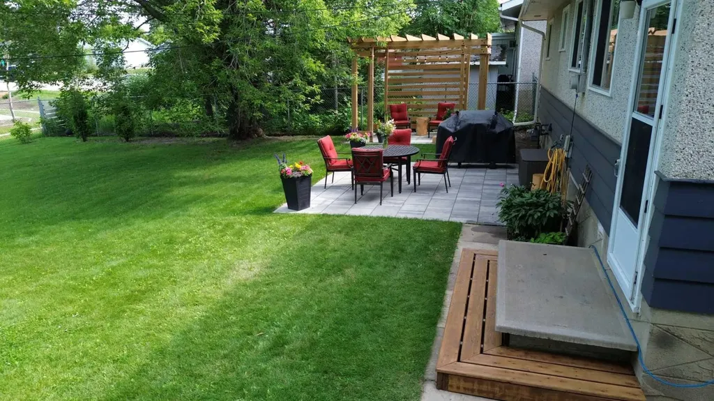 8803 98 Street Grande Prairie AB T8v2C9