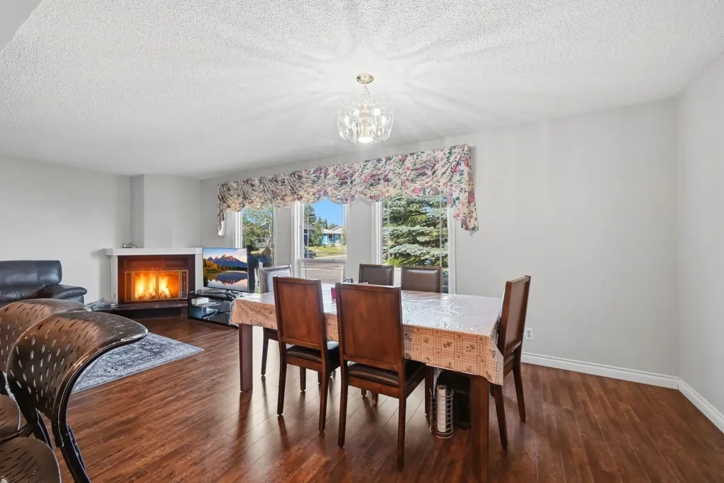 4 Fallswater Road NE Calgary AB T3J1B1