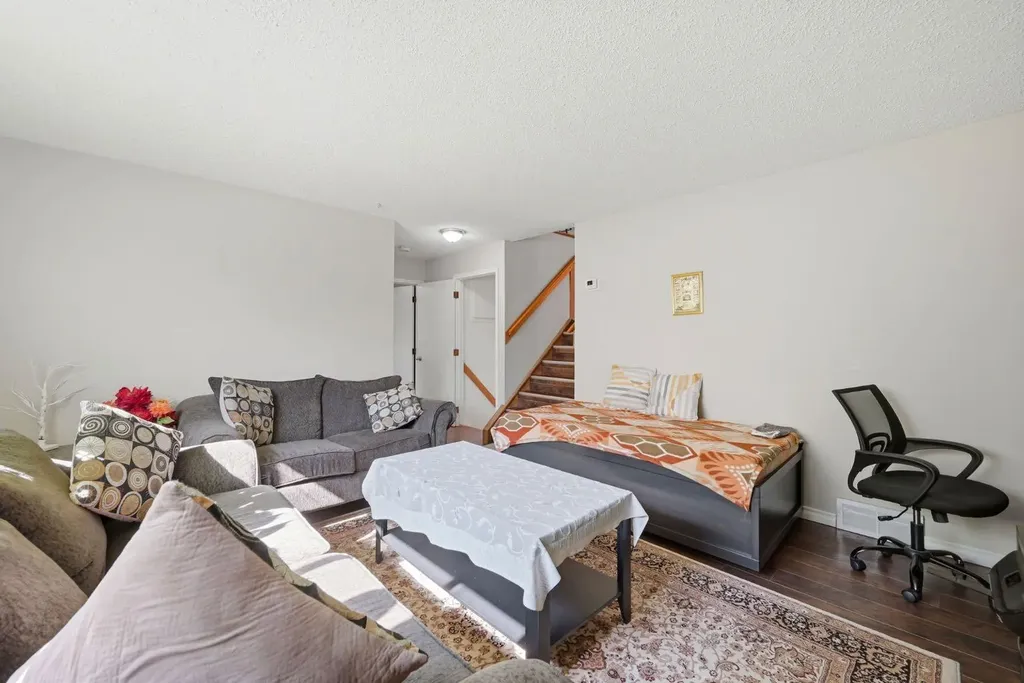 4 Fallswater Road NE Calgary AB T3J1B1