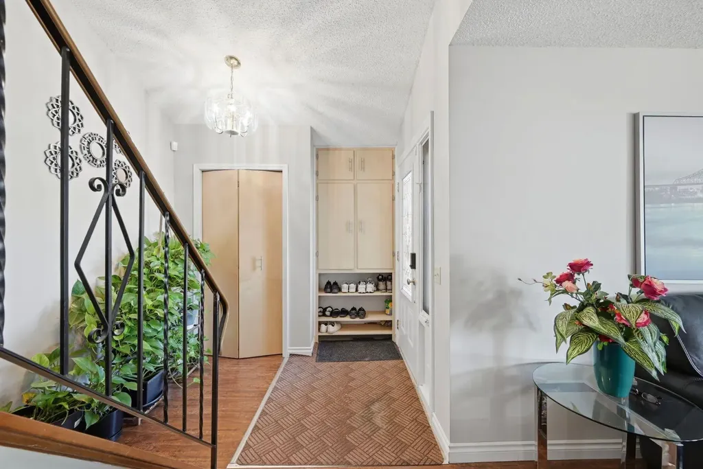 4 Fallswater Road NE Calgary AB T3J1B1
