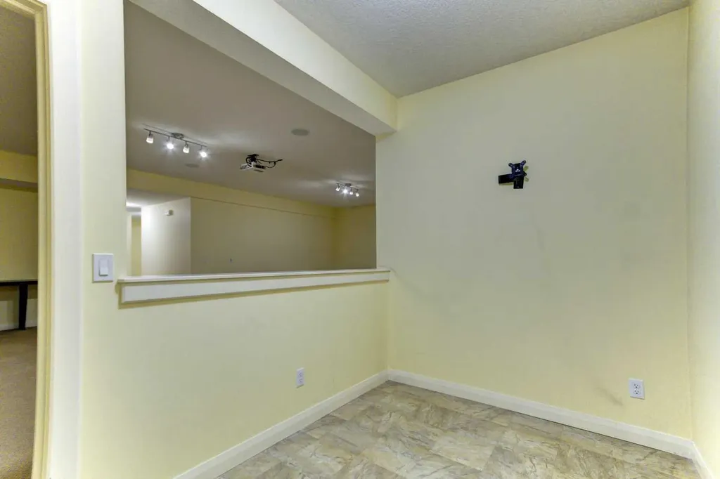 406 Silverado Boulevard SW Calgary AB T2X 0N9